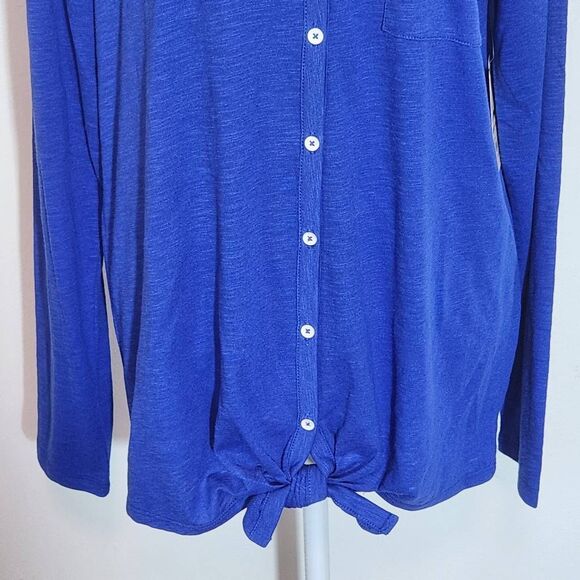St. John's Bay Blue Button-Up Top with Tie Waist NWT Size Medium Blue Knit Top - Picture 3 of 9